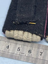 Lade das Bild in den Galerie-Viewer, Pair of WW2 German SS LAH Shoulder Boards / Epaulettes
