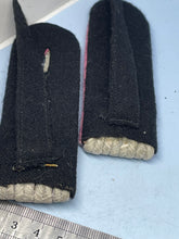 Lade das Bild in den Galerie-Viewer, Pair of WW2 German SS LAH Shoulder Boards / Epaulettes
