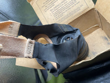 Charger l&#39;image dans la galerie, Original WW2 Civilian British Home Front Gas Mask in Cardboard Box with Cover

