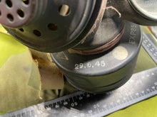 Charger l&#39;image dans la galerie, Original WW2 British Army Assault Gas Mask Set 1944
