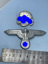 Charger l'image dans la galerie, Pair of WW2 German SS Cap Badges

