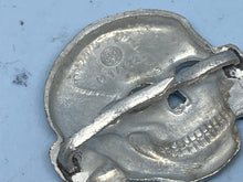 Charger l'image dans la galerie, Pair of WW2 German SS Cap Badges
