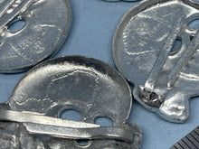 Load image into Gallery viewer, WW2 German SS Skull Cap Badge
