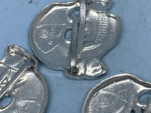 Load image into Gallery viewer, WW2 German SS Skull Cap Badge
