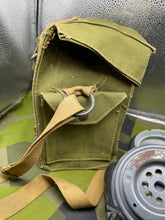 Charger l&#39;image dans la galerie, Original WW2 British Army Assault Gas Mask Set - 1944 Dated
