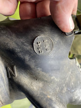 Charger l&#39;image dans la galerie, Original WW2 British Army Assault Gas Mask Set
