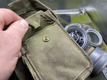 Charger l&#39;image dans la galerie, Original WW2 British Army Assault Gas Mask Set
