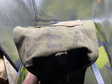 Charger l&#39;image dans la galerie, Original WW2 British Army Assault Gas Mask Set
