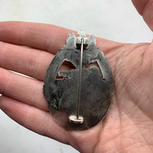 Charger l&#39;image dans la galerie, WW2 German Panzer Assault Badge Award in Box
