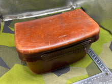 Charger l&#39;image dans la galerie, Original WW2 German Wehrmacht Medics Pouch - 1939 Dated in superb Condition
