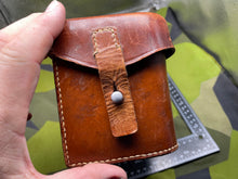 Charger l&#39;image dans la galerie, Original WW2 German Wehrmacht Medics Pouch - 1939 Dated in superb Condition
