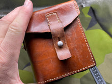Charger l&#39;image dans la galerie, Original WW2 German Wehrmacht Medics Pouch - 1939 Dated in superb Condition
