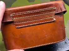 Charger l&#39;image dans la galerie, Original WW2 German Wehrmacht Medics Pouch - 1939 Dated in superb Condition
