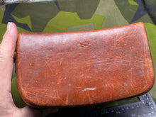 Charger l&#39;image dans la galerie, Original WW2 German Wehrmacht Medics Pouch - 1939 Dated in superb Condition
