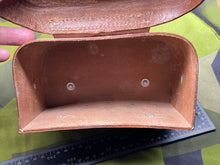 Charger l&#39;image dans la galerie, Original WW2 German Wehrmacht Medics Pouch - 1939 Dated in superb Condition
