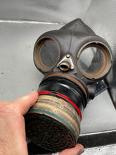 Load image into Gallery viewer, WW2 British Home Front Wardens / Fire Watchers Gas Mask - The Militaria Shop
