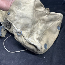 Load image into Gallery viewer, British Army Soldier Gas Mask GSR Respirator - Original Early Bag - The Militaria Shop
