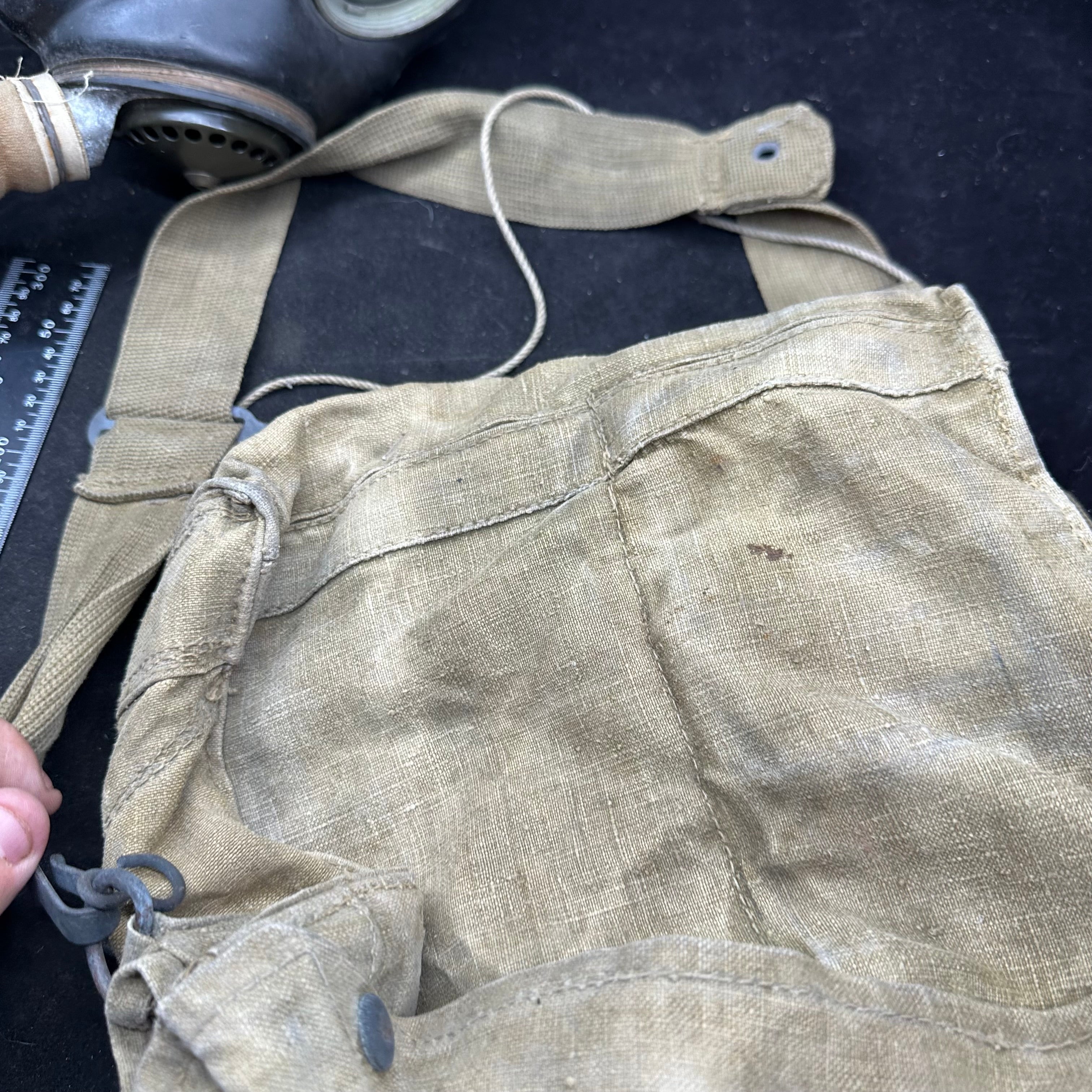 British Army Soldier Gas Mask GSR Respirator - Original Early Bag - The Militaria Shop