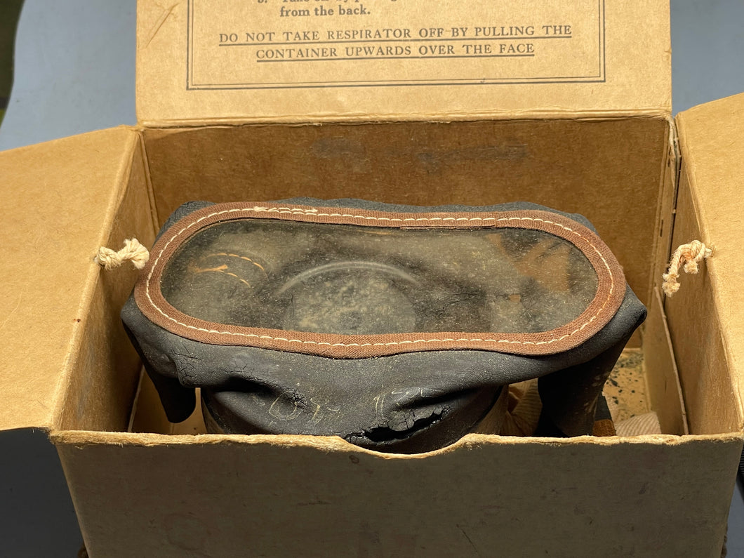 WW2 British Home Front Civilian Pattern Gas Mask in Box