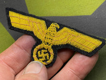Lade das Bild in den Galerie-Viewer, WW2 German Kriegsmarine Officer&#39;s Breast Eagle
