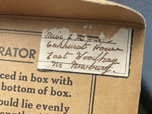 Charger l&#39;image dans la galerie, WW2 British Home Front Civilian Pattern Gas Mask in Box
