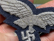 Charger l&#39;image dans la galerie, WW2 German Luftwaffe Officer&#39;s Breast Eagle

