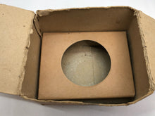 Charger l&#39;image dans la galerie, Original WW2 British Home Front Civil Defence Gas Mask in Box
