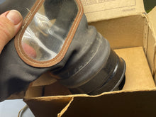 Charger l&#39;image dans la galerie, WW2 British Home Front Civilian Pattern Gas Mask in Box
