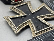 Charger l'image dans la galerie, Original WW2 German Iron Cross 2nd Class with Ribbon - The Militaria Shop
