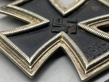 Charger l'image dans la galerie, Original WW2 German Iron Cross 2nd Class with Ribbon - The Militaria Shop
