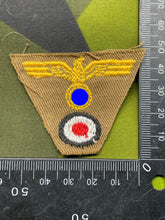 Lade das Bild in den Galerie-Viewer, WW2 German Army M43 Tropical Cap Badge

