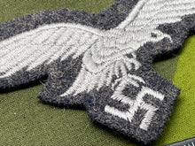 Charger l'image dans la galerie, WW2 German Luftwaffe Cloth Badge

