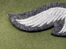 Charger l'image dans la galerie, WW2 German Luftwaffe Cloth Badge

