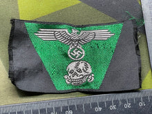 Charger l'image dans la galerie, WW2 German SS Cloth Trapezoid Ski Cap Eagle Badge
