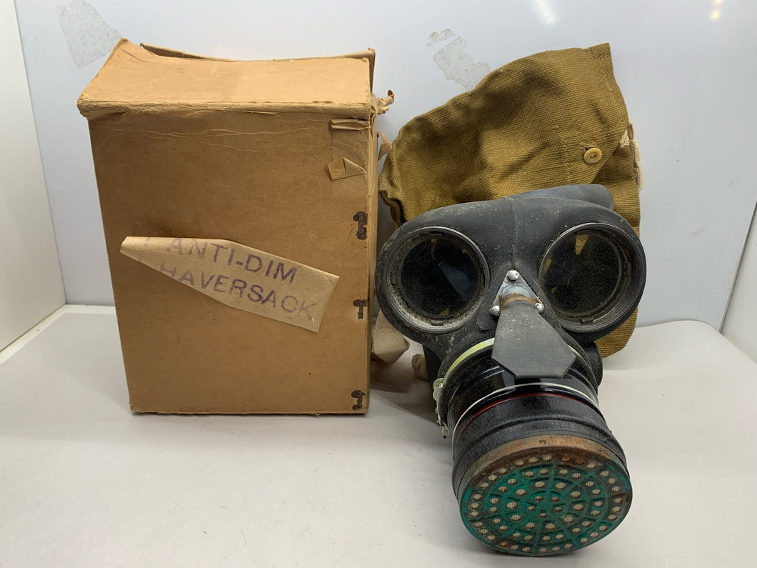 RARE WW2 British Civil Defence ARP Gas Mask & Bag - In Original Box!!