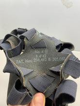Load image into Gallery viewer, RARE WW2 British Civil Defence ARP Gas Mask &amp; Bag - In Original Box!!
