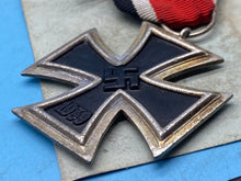 Charger l&#39;image dans la galerie, WW2 German Army Iron Cross 2nd Class Reproduction
