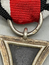 Load image into Gallery viewer, Original WW2 German Iron Cross 2nd Class - Maker Marked 7 - The Militaria Shop

