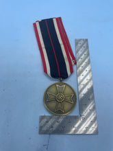 Lade das Bild in den Galerie-Viewer, Original WW2 German Army War Merit Medal
