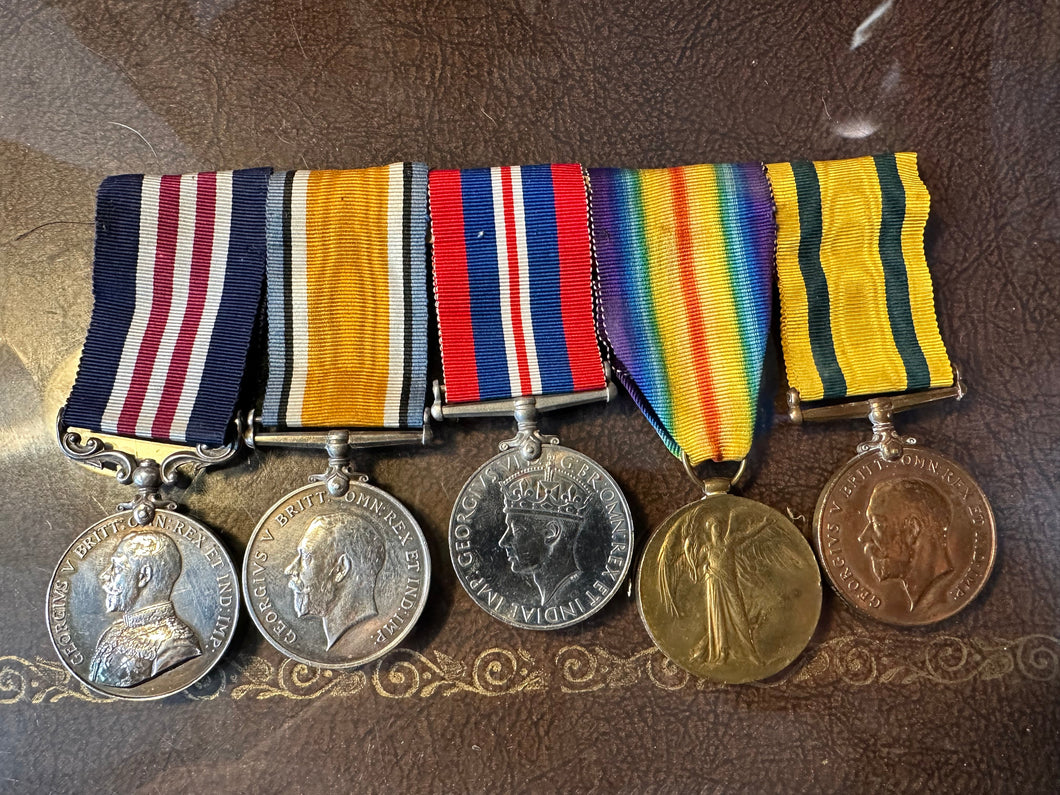 Original WW1 Military Medal & Territorial Medal 5 Medal Group. British Army Hampshire Regiment