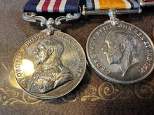 Load image into Gallery viewer, Original WW1 Military Medal &amp; Territorial Medal 5 Medal Group. British Army Hampshire Regiment
