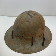 Charger l'image dans la galerie, Original WW2 British Home Front Civilian Zuckerman Helmet
