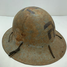 Charger l'image dans la galerie, Original WW2 British Home Front Civilian Zuckerman Helmet
