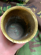 Charger l&#39;image dans la galerie, Original WW1 Trench Art Shell Case Vase Pair - Roses
