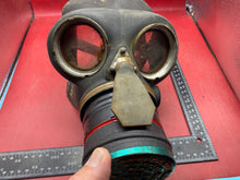 Charger l&#39;image dans la galerie, WW2 British Home Front / Civil Defence Wardens Gas Mask and Box
