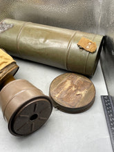 Charger l'image dans la galerie, Original WW2 French Army Gas Mask in Tin - in Superb Condition

