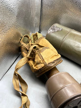 Charger l'image dans la galerie, Original WW2 French Army Gas Mask in Tin - in Superb Condition
