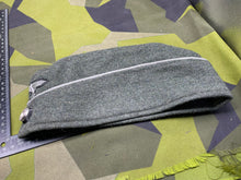 Lade das Bild in den Galerie-Viewer, WW2 German Army / SS Officer&#39;s Side Cap - Size 57cm
