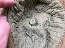 Lade das Bild in den Galerie-Viewer, WW2 Russian Army Cap with Enamel Badge - Size 60cm
