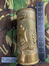 Charger l&#39;image dans la galerie, Original WW1 Trench Art Shell Case Vase Pair - Oak Leaf Design
